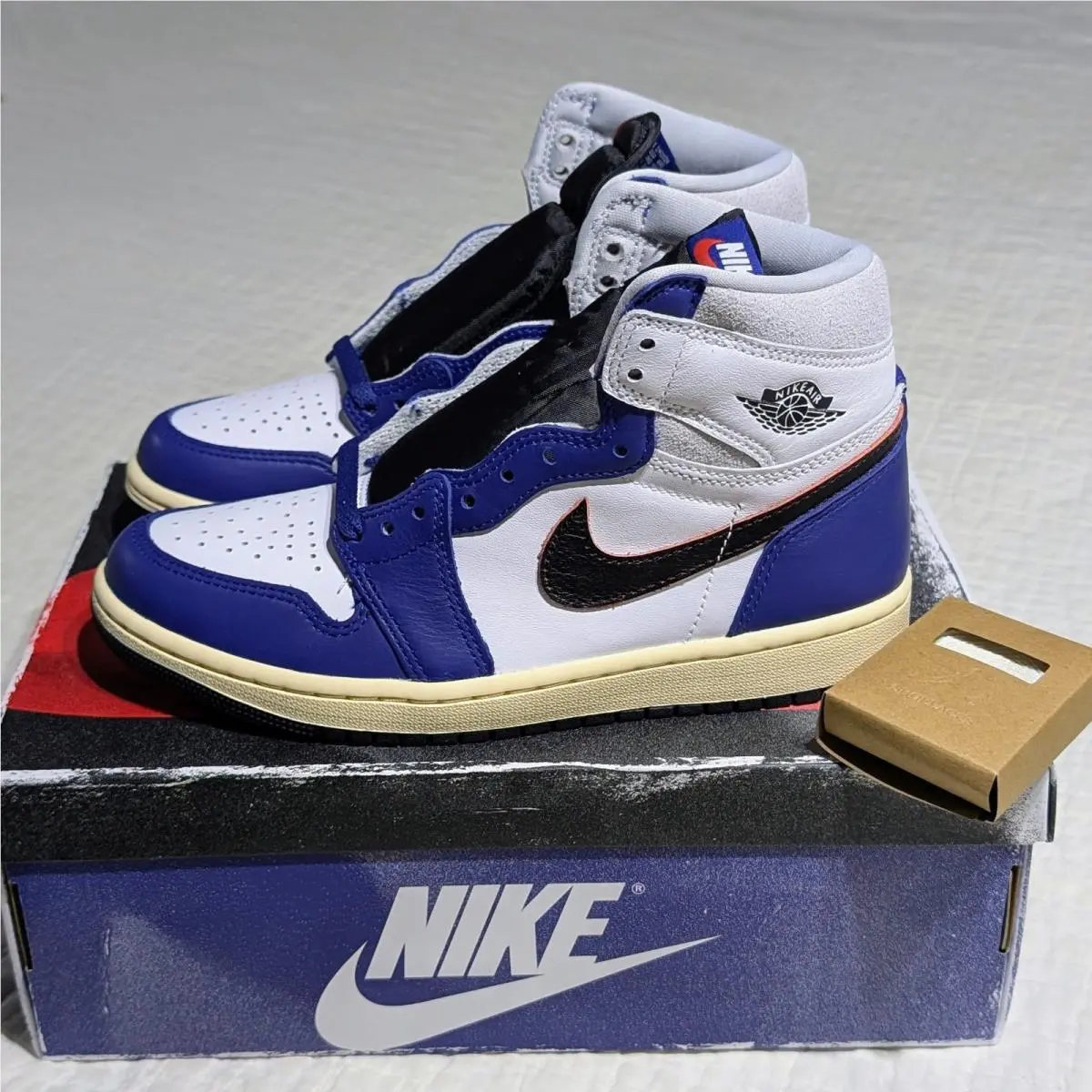 Nike Rare Air Jordan 1 Retro High OG DZ5485-100 White Black Blue Gray 6.5/8