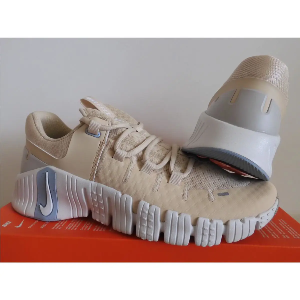 Nike shoes - Nike Free Metcon 5 - Free Metcon - DV3950001 - Brown (UPC: 197593881656) 0