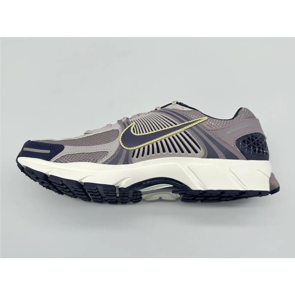 Nike shoes - Nike Air Zoom Vomero 5 - HQ3643-019 - Purple 2