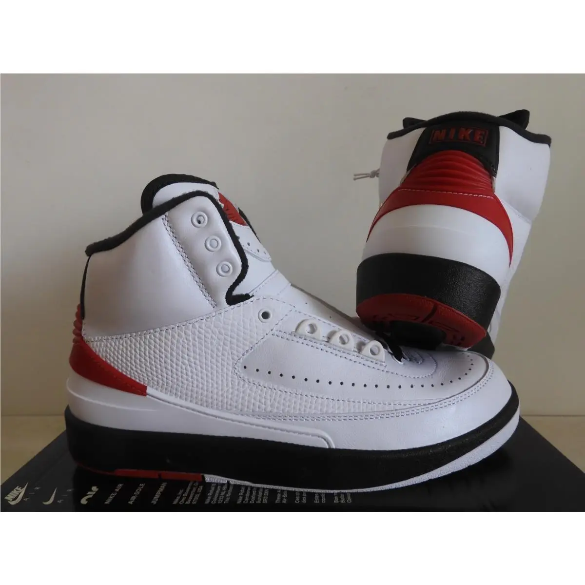 Nike shoes - Nike Air Jordan 2 Retro OG - DX4400-106 - White 1