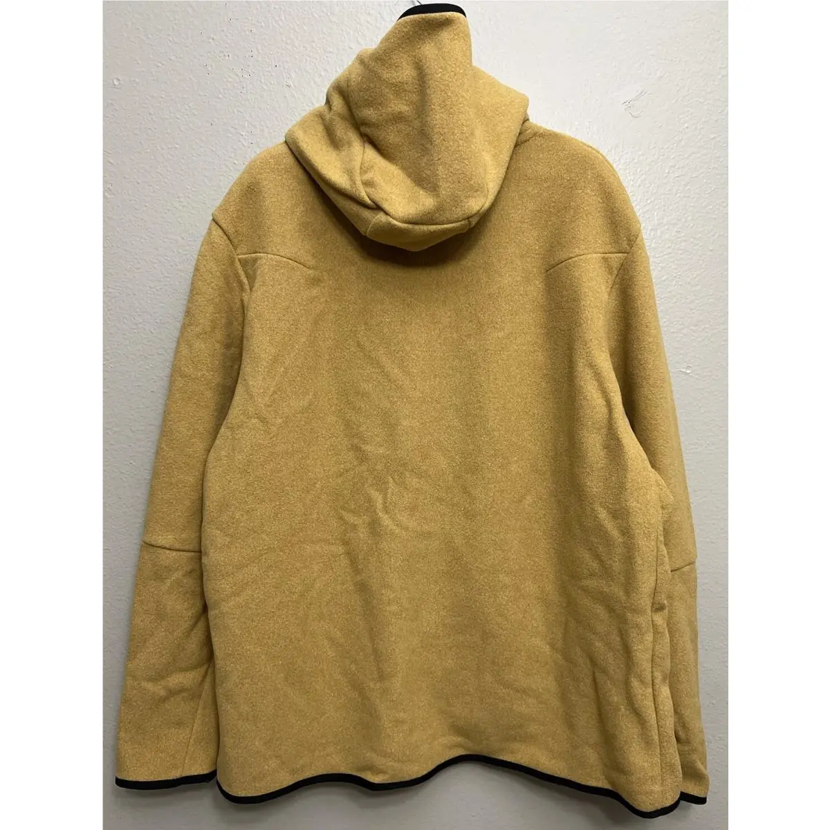 Nike clothing - FD7455-270 - FD7455-270 - Elemental Gold (UPC: 196151957970) 2