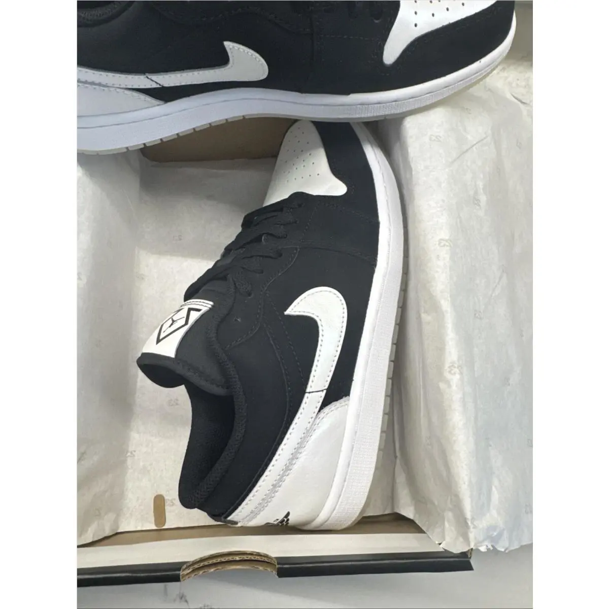 Nike shoes - Air Jordan 1 Low SE - DH6931001 - Black 2