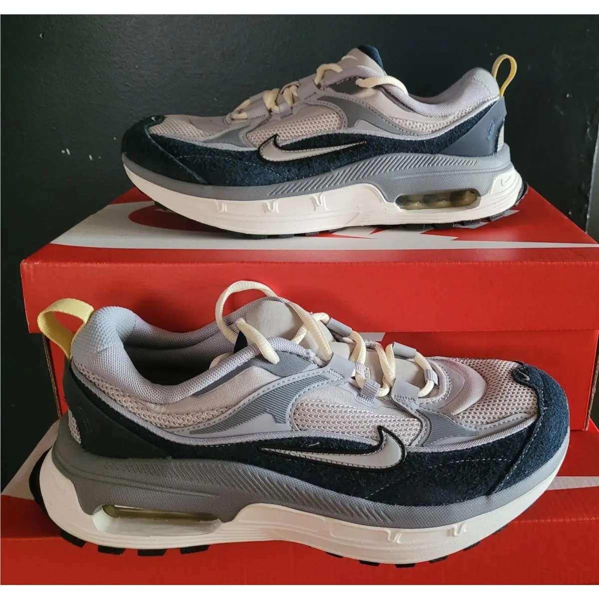 Nike Air Max Bliss Iron Ore Armory Navy Women`s US 9.5/MENS 8 - Light Iron Ore/Metallic Silver