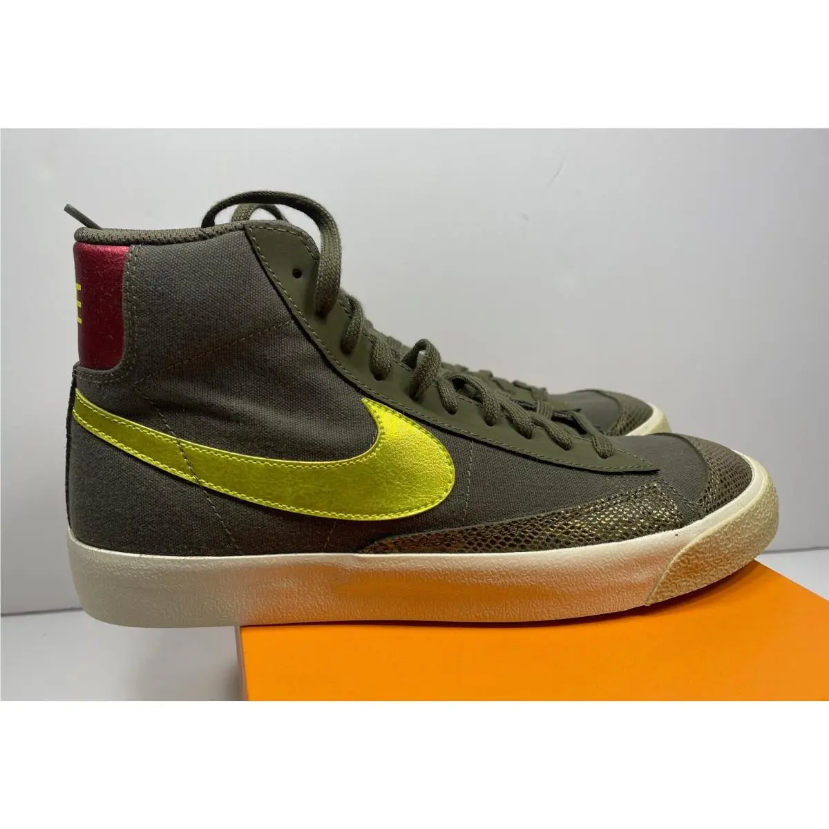 Nike shoes - Nike Sb Blazer - Blazer - CZ0462-200 - MEDIUM OLIVE/LEMON VENOM 1