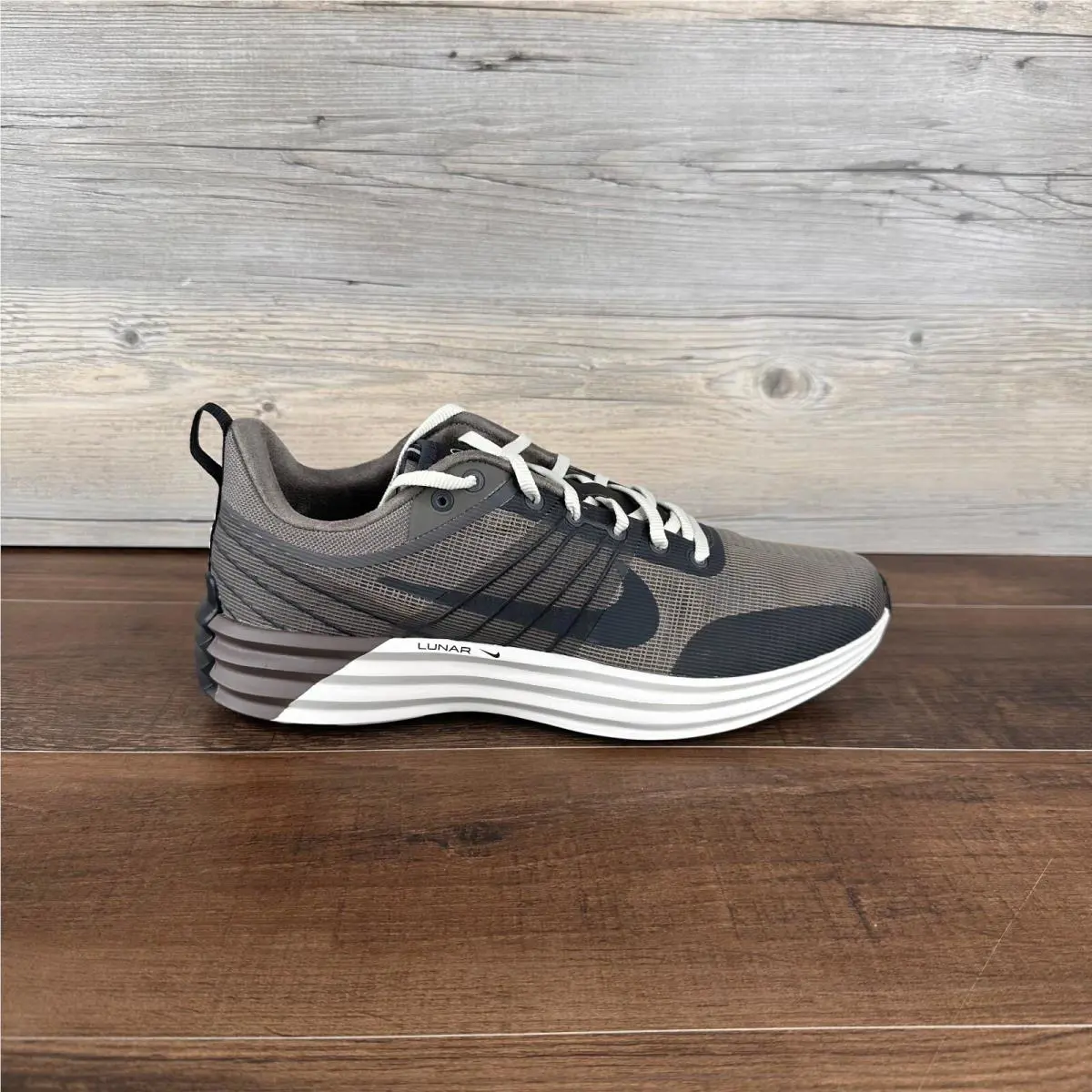 Nike shoes - Nike Lunar Roam - Lunar Roam - DV2440-202 - Brown (UPC: 197600779631) 1