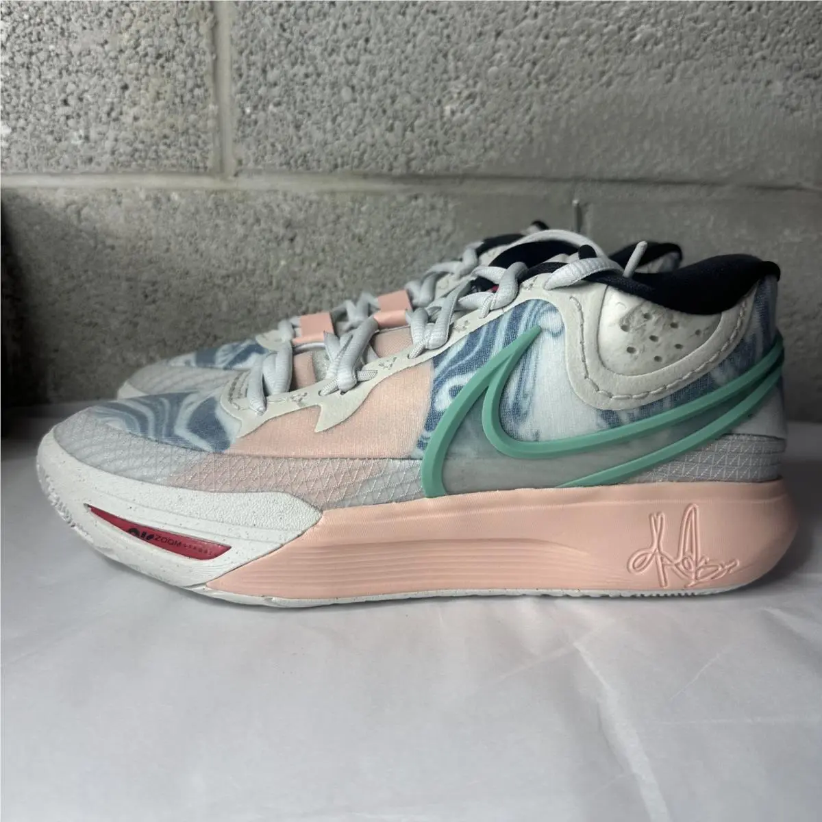 Nike Kyrie 8 Chinese Year Orange Photon Dust FJ3657-001 Men`s Size 9