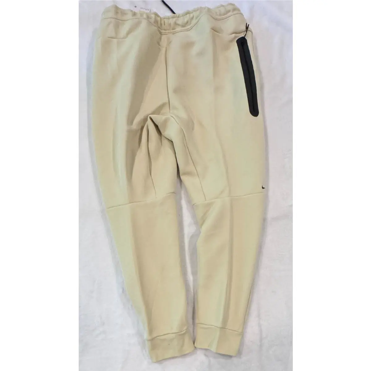 Nike clothing - HV0959 687 - HV0959 687 - Beige (UPC: 197602886498) 0