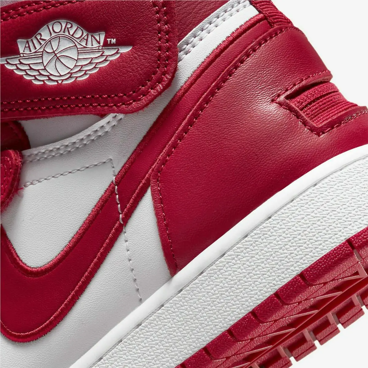 Nike shoes - Air Jordan 1 - Air - DC7986 601 - Red 3