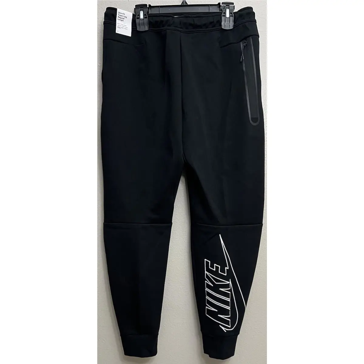 Nike clothing - Tech Fleece Pants - Tech Fleece Pants - DX0581-010 - Black (UPC: 196154993432) 2