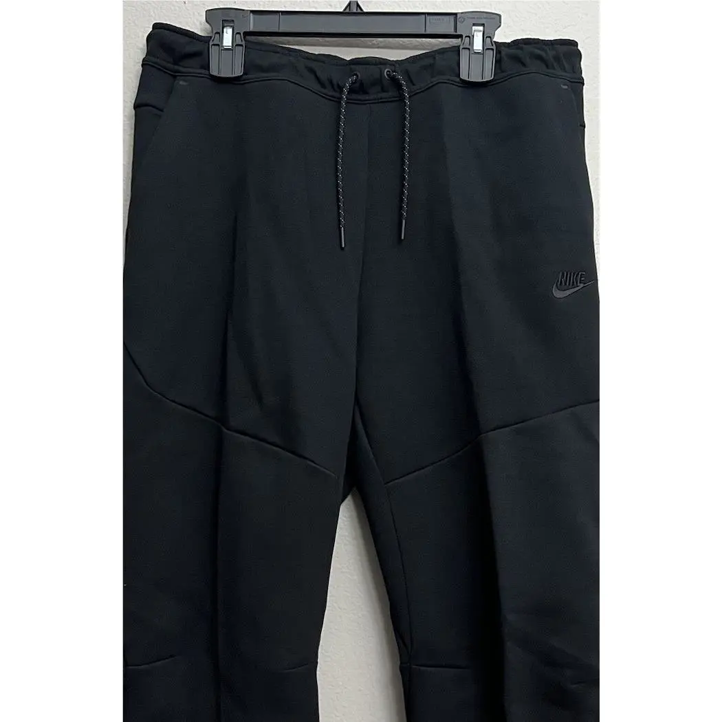 Nike clothing - Tech Fleece Pants - Tech Fleece Pants - DX0581-010 - Black (UPC: 196154993432) 0