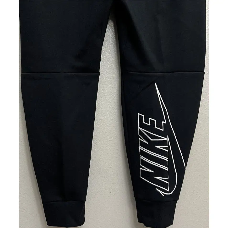 Nike clothing - Tech Fleece Pants - Tech Fleece Pants - DX0581-010 - Black (UPC: 196154993432) 4