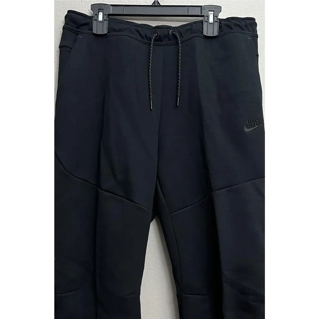 Nike clothing - Tech Fleece Pants - Tech Fleece Pants - DX0581-010 - Black (UPC: 196154993449) 0
