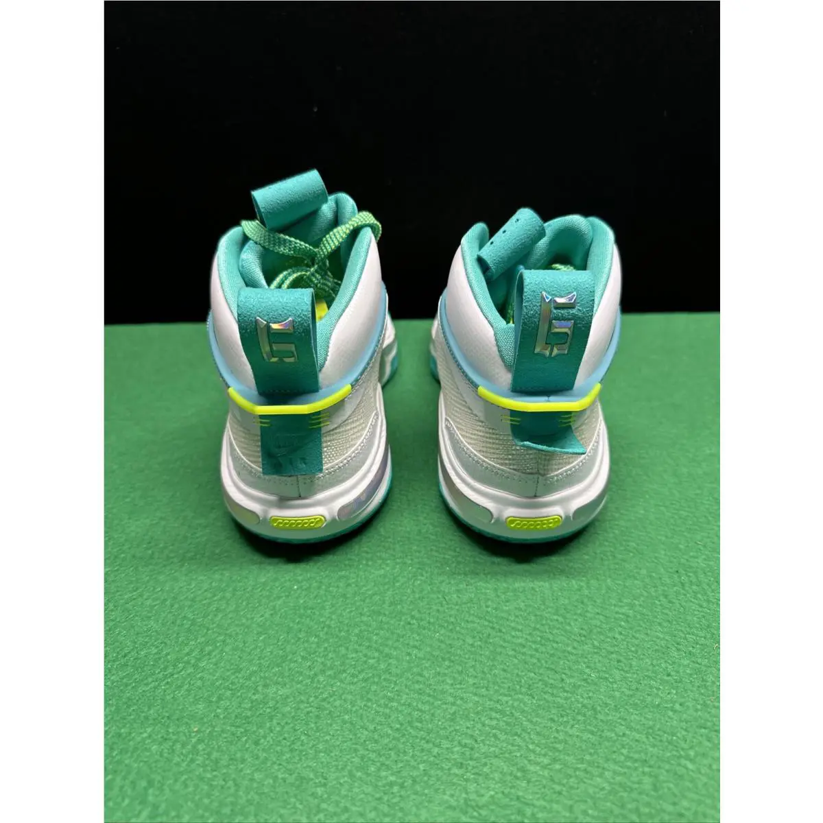 Nike shoes - Air Jordan Xxxvi Guo Gs - Dm0795107 - White 2