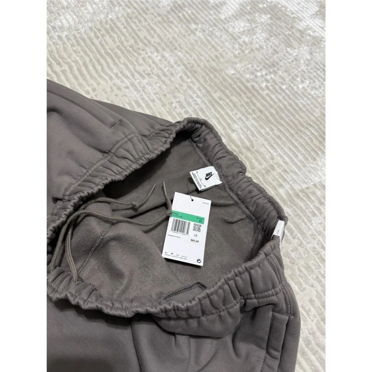 Nike clothing - Brown 4