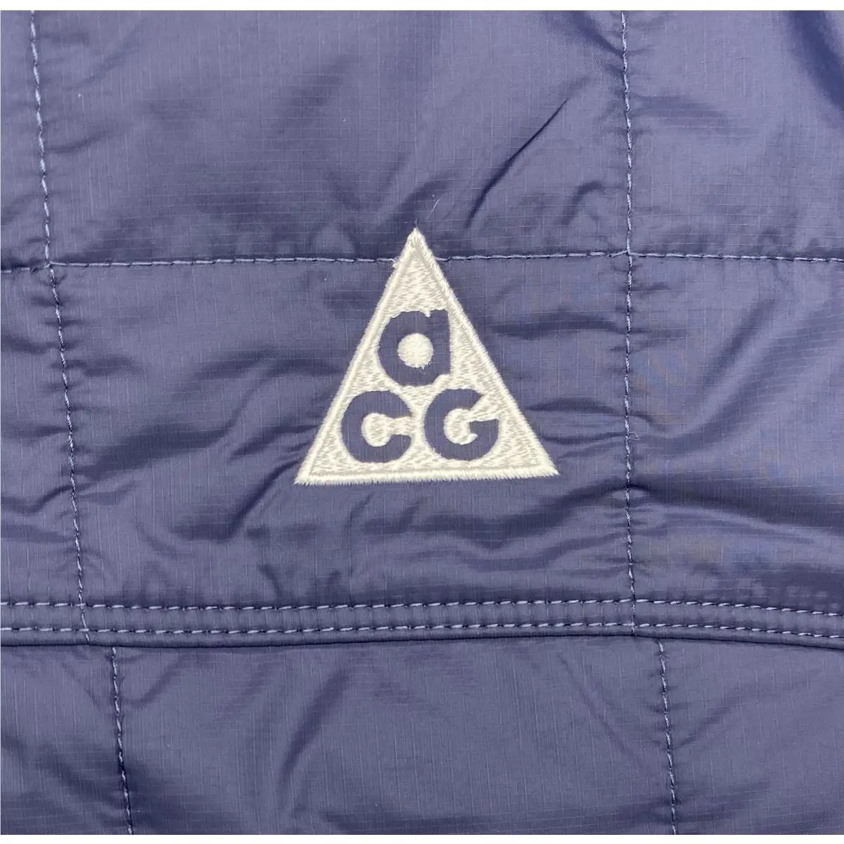Nike clothing - Nike ACG Therma-FIT ADV Rope De Dope Quilted Jacket - FN1943-437 - Blue (UPC: 196975134069) 4