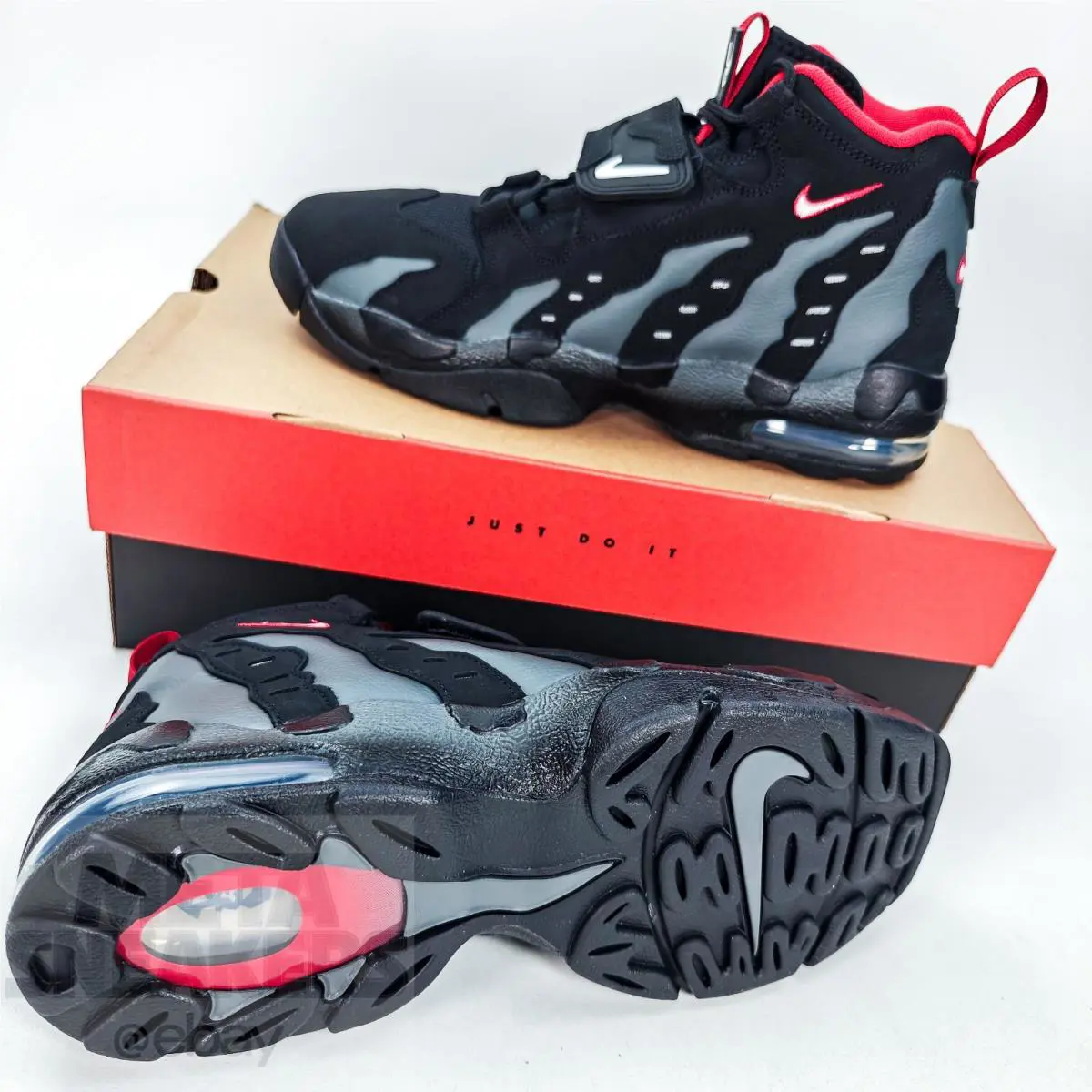Nike shoes - Nike Air DT Max 96 - HQ3620-010 - Black (UPC: 0197601903011) 7