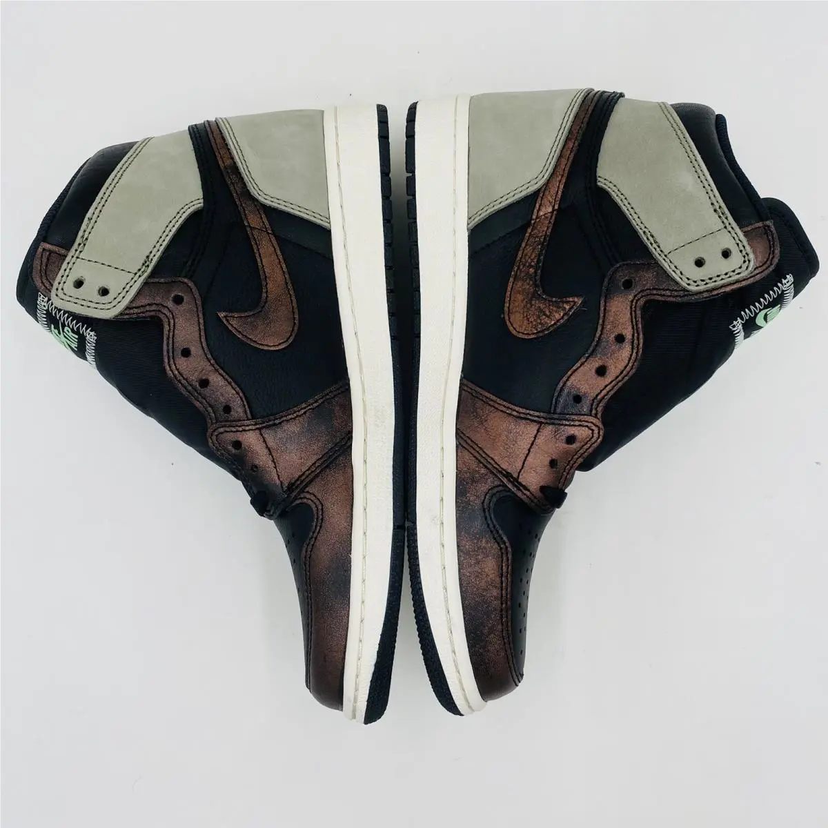 Nike shoes - Air Jordan 1 Retro High - 555088 033 - Black Fresh Mint Light Army 9