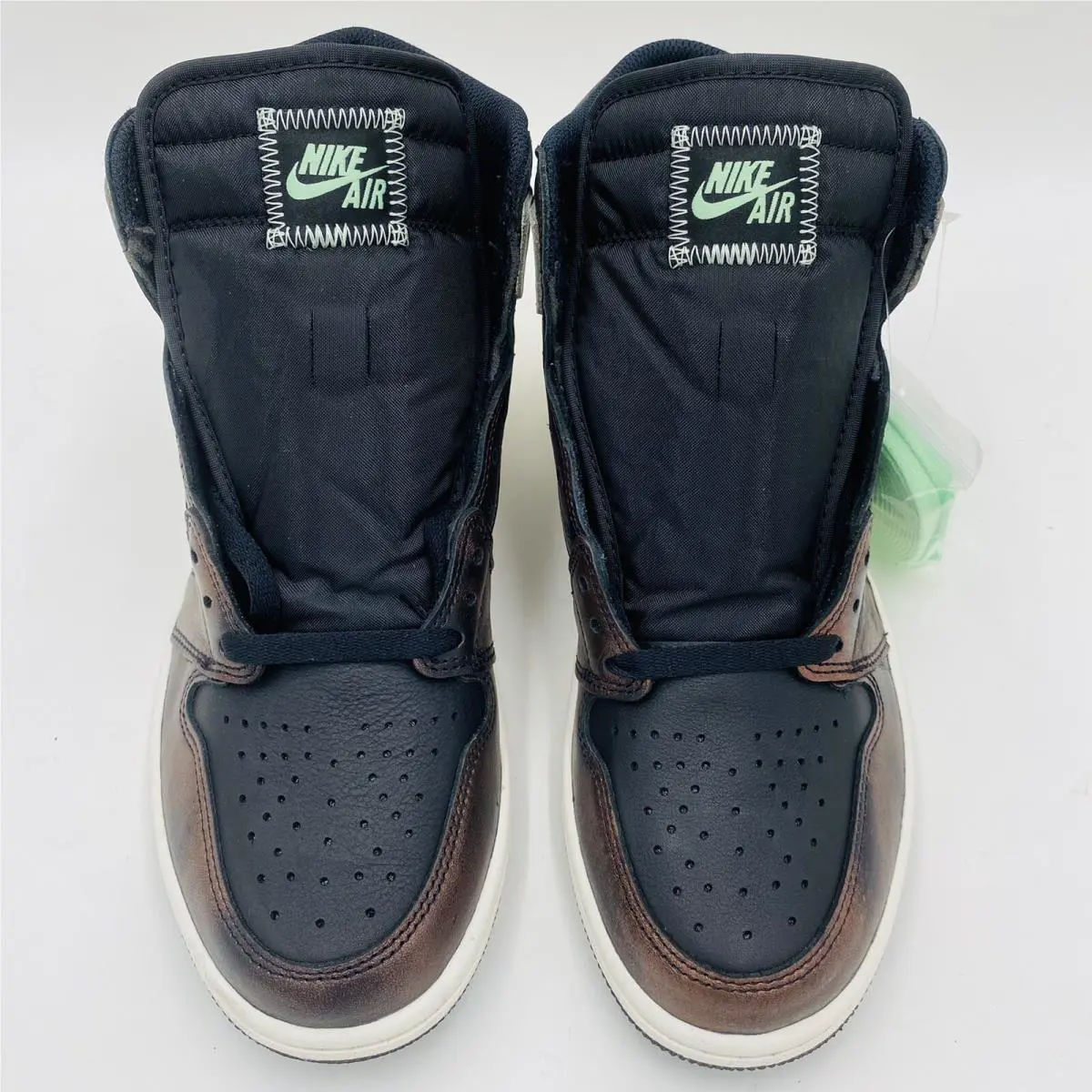 Nike shoes - Air Jordan 1 Retro High - 555088 033 - Black Fresh Mint Light Army 7