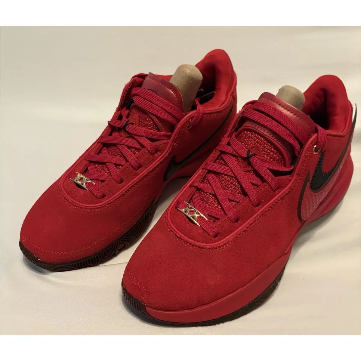 Nike Lebron XX 20 Liverpool Red Black DV1193-600 Men`s Size 10 Women`s 11.5