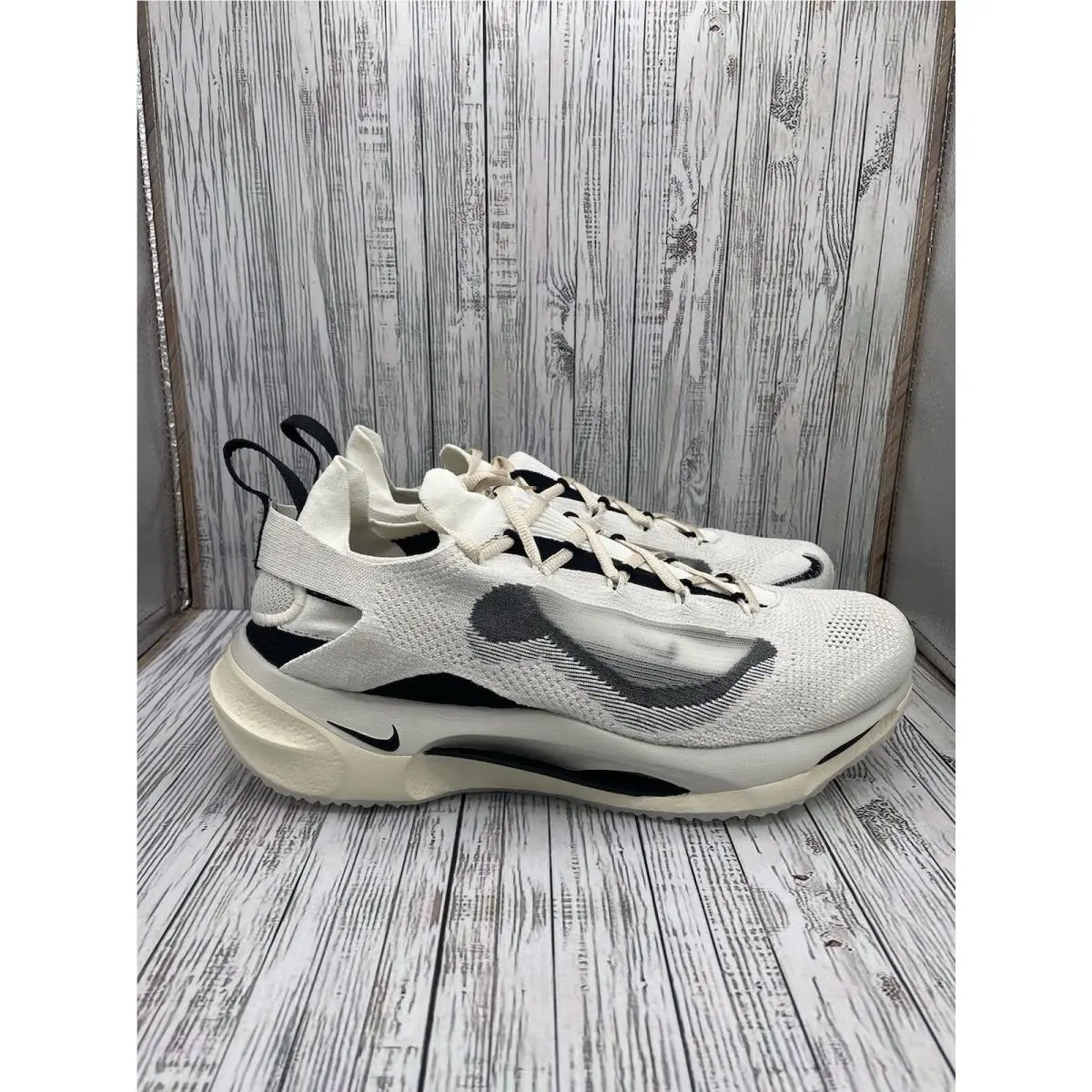 Nike shoes - DD1901001 - DD1901-001 - Platinum Tint (UPC: 0195866639911) 0