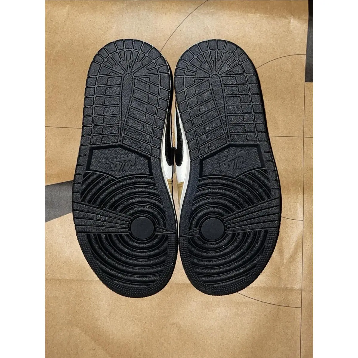 Nike shoes - Air Jordan 1 - Air - CZ0790-107 - Brown 4