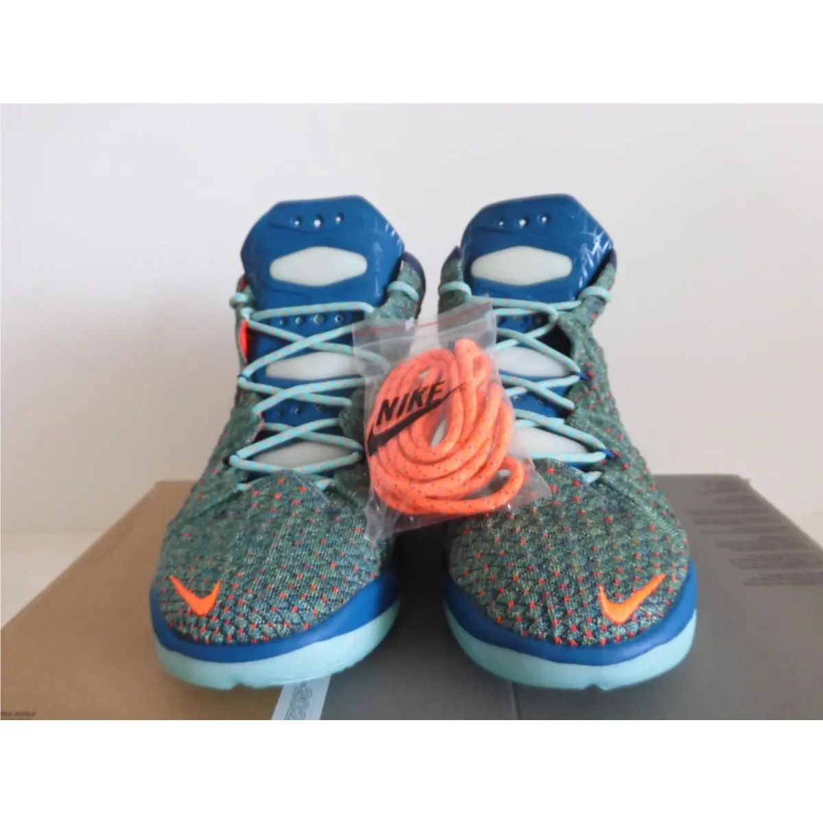 Nike shoes - Nike LeBron 18 - LeBron - CQ9283300 - Green (UPC: 194955667934) 1