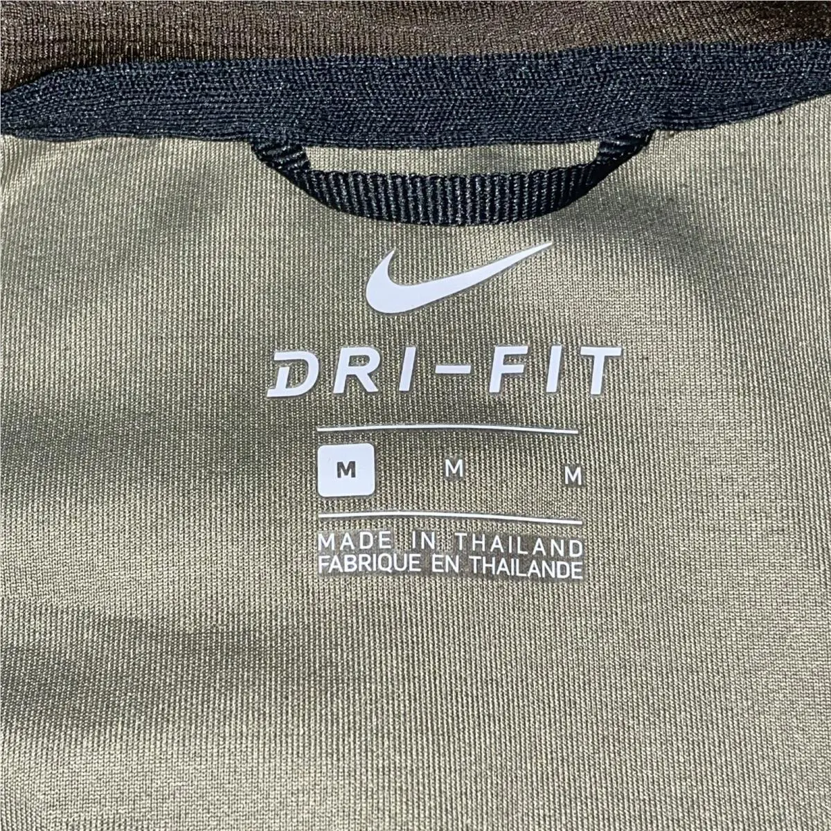 Nike clothing - AT4694-222 - AT4694-222 - Green Camo (UPC: 0193145158313) 1