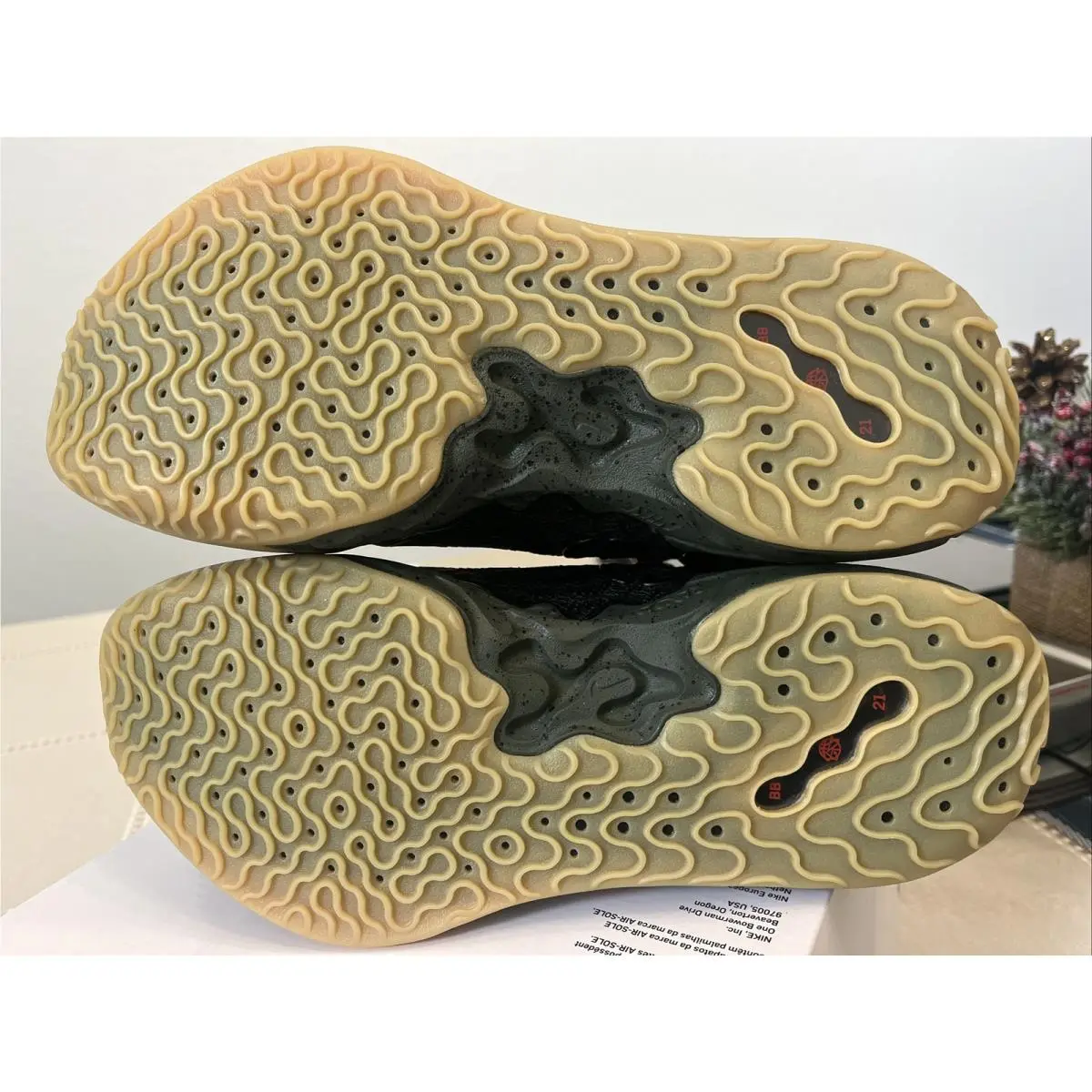Nike shoes - Nike Air Zoom G.T. RUN - CZ0202 300 - Carbon Green/Black-Khaki 8