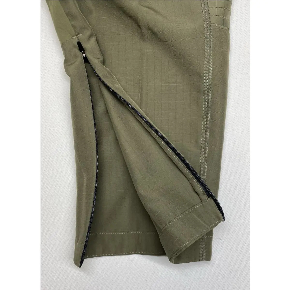 Nike clothing - Nike APS Men`s Dri-FIT ADV Woven Versatile Trousers - FB6851-222 - Green 8