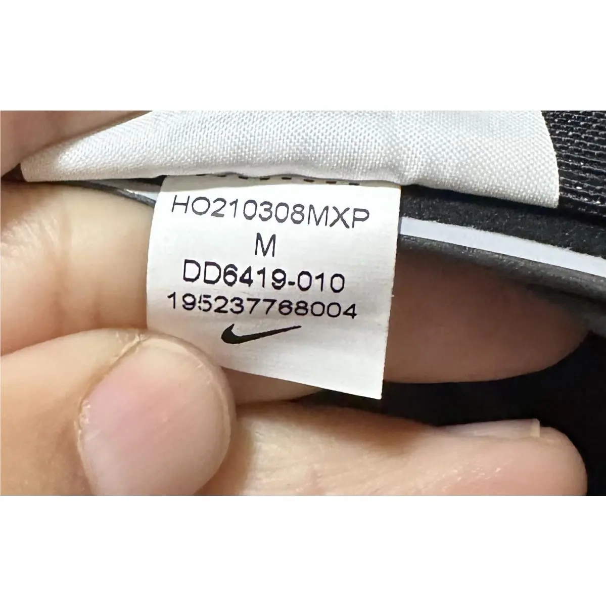 Nike clothing - Nike AeroLoft - AeroLoft - DD6419010 - Black 7