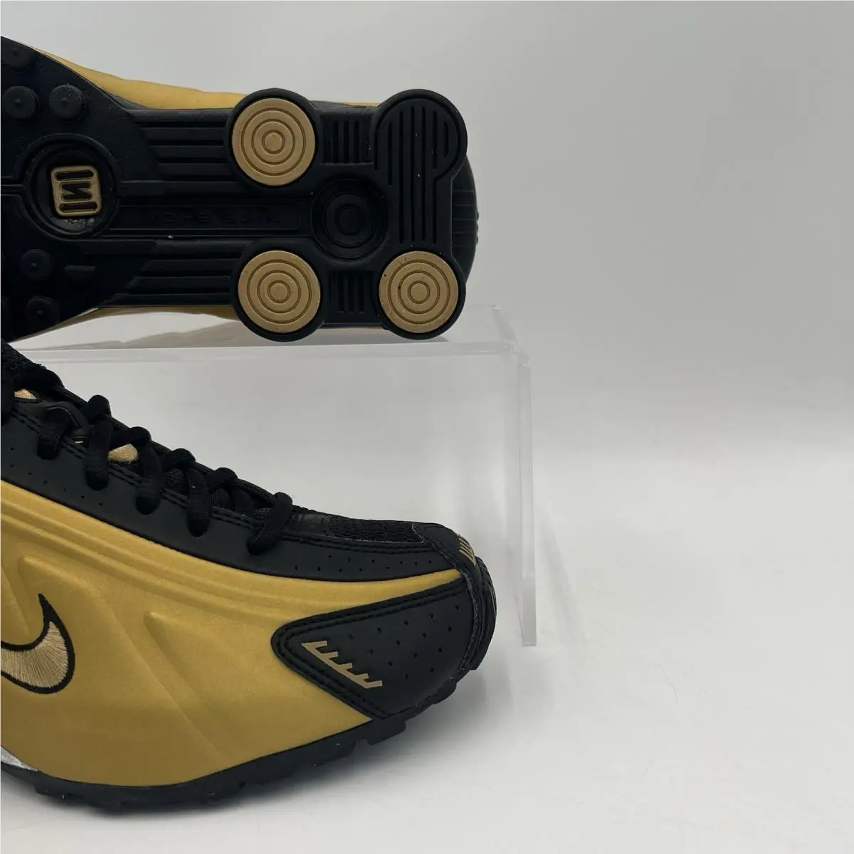 Nike shoes - Nike Shox R4 - Shox - AR3565 005 - Black 1
