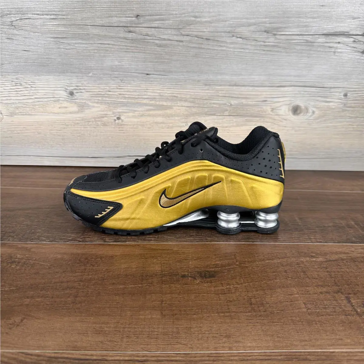 Nike shoes - Nike Shox R4 - Shox - AR3565-005 - Gold 5