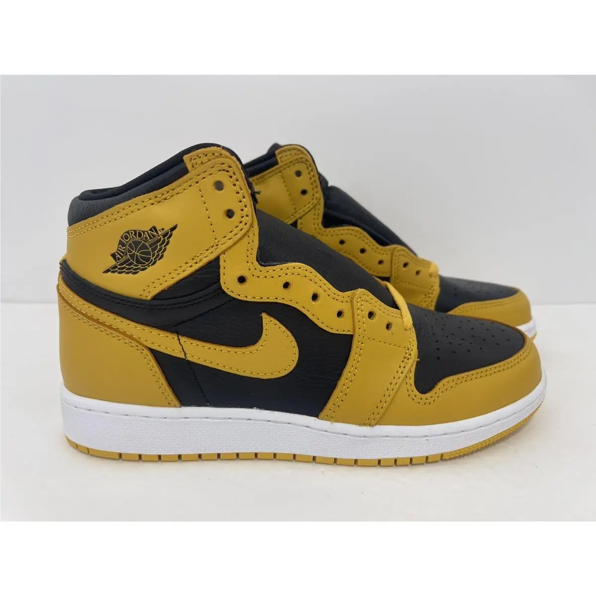 Nike shoes - Nike Air Jordan 1 - Air - 575441-711 - Yellow (UPC: 0196149164038) 1