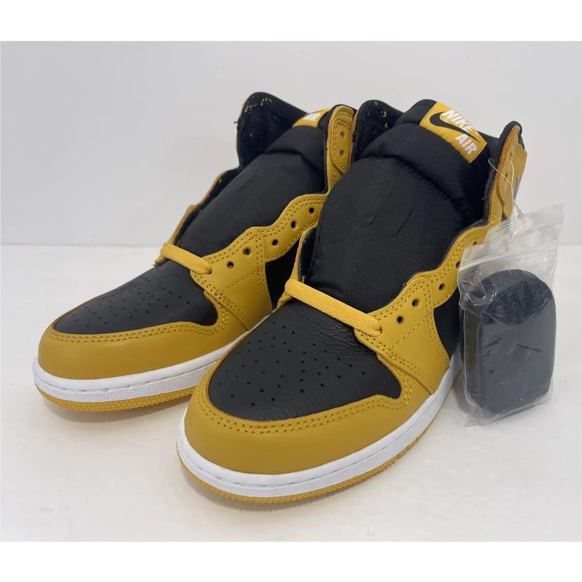 Nike shoes - Nike Air Jordan 1 - Air - 575441-711 - Yellow (UPC: 0196149164038) 3