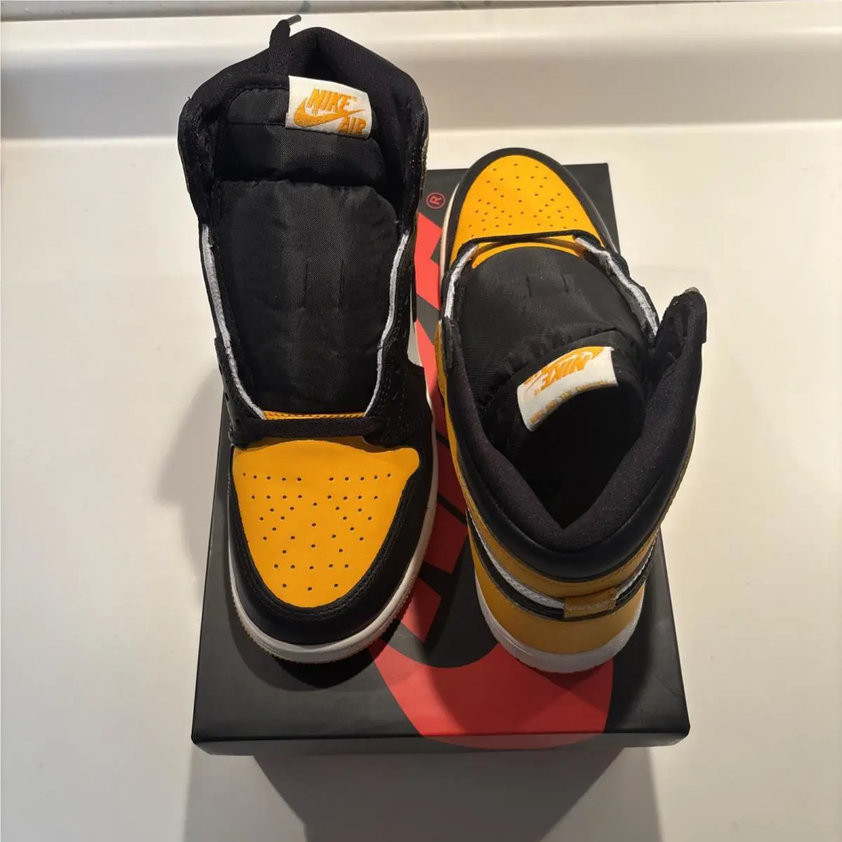 Nike shoes - Nike Air Jordan 1 - Air - 575441-711 - Yellow (UPC: 0196149164038) 1