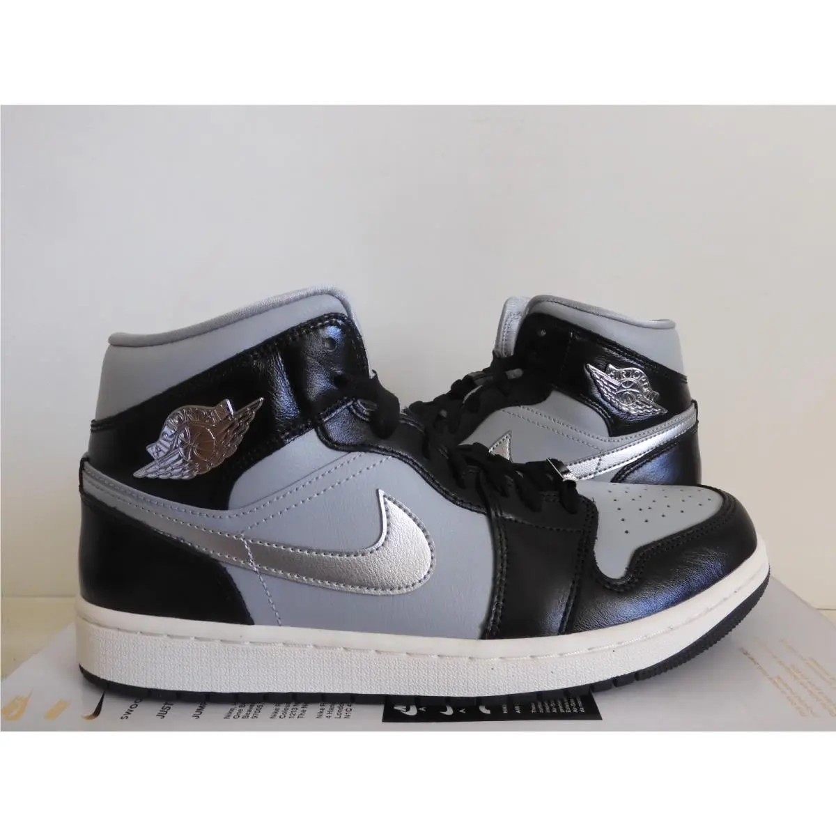 Nike shoes - Air Jordan 1 Mid SE - FB9892002 - Silver (UPC: 196969071431) 0