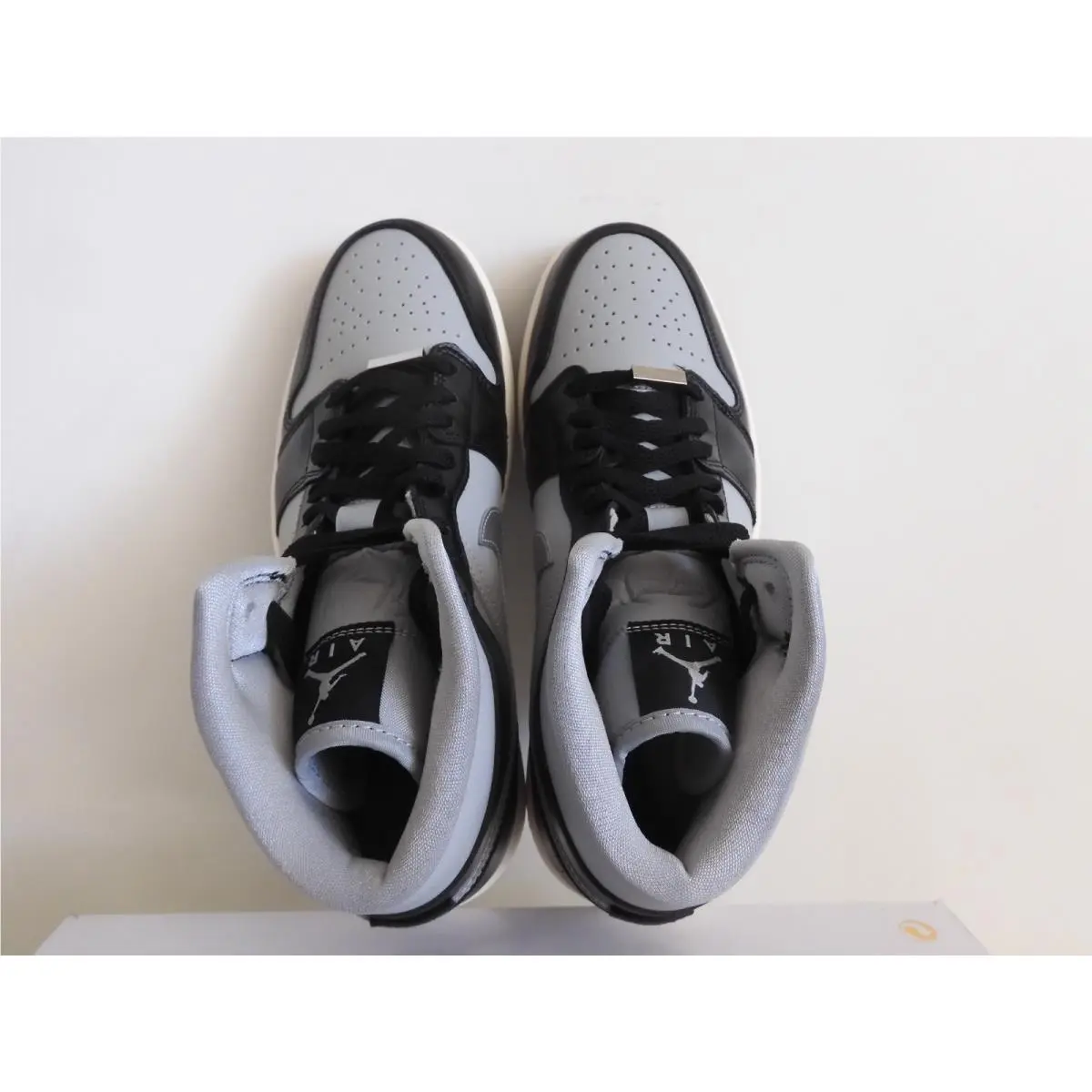 Nike shoes - Air Jordan 1 Mid SE - FB9892002 - Silver (UPC: 196969071431) 4