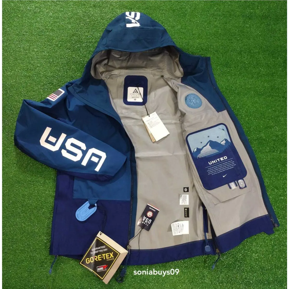 Nike clothing - Blue 2