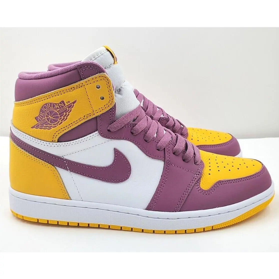 Nike shoes - Air Jordan 1 - Air - 555088-706 - Multicolor 1