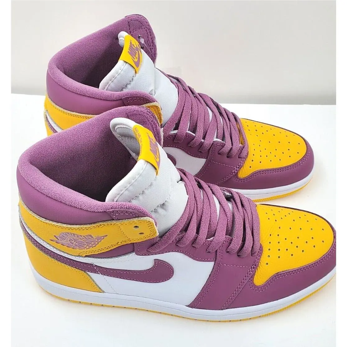 Nike shoes - Air Jordan 1 - Air - 555088-706 - Multicolor 2