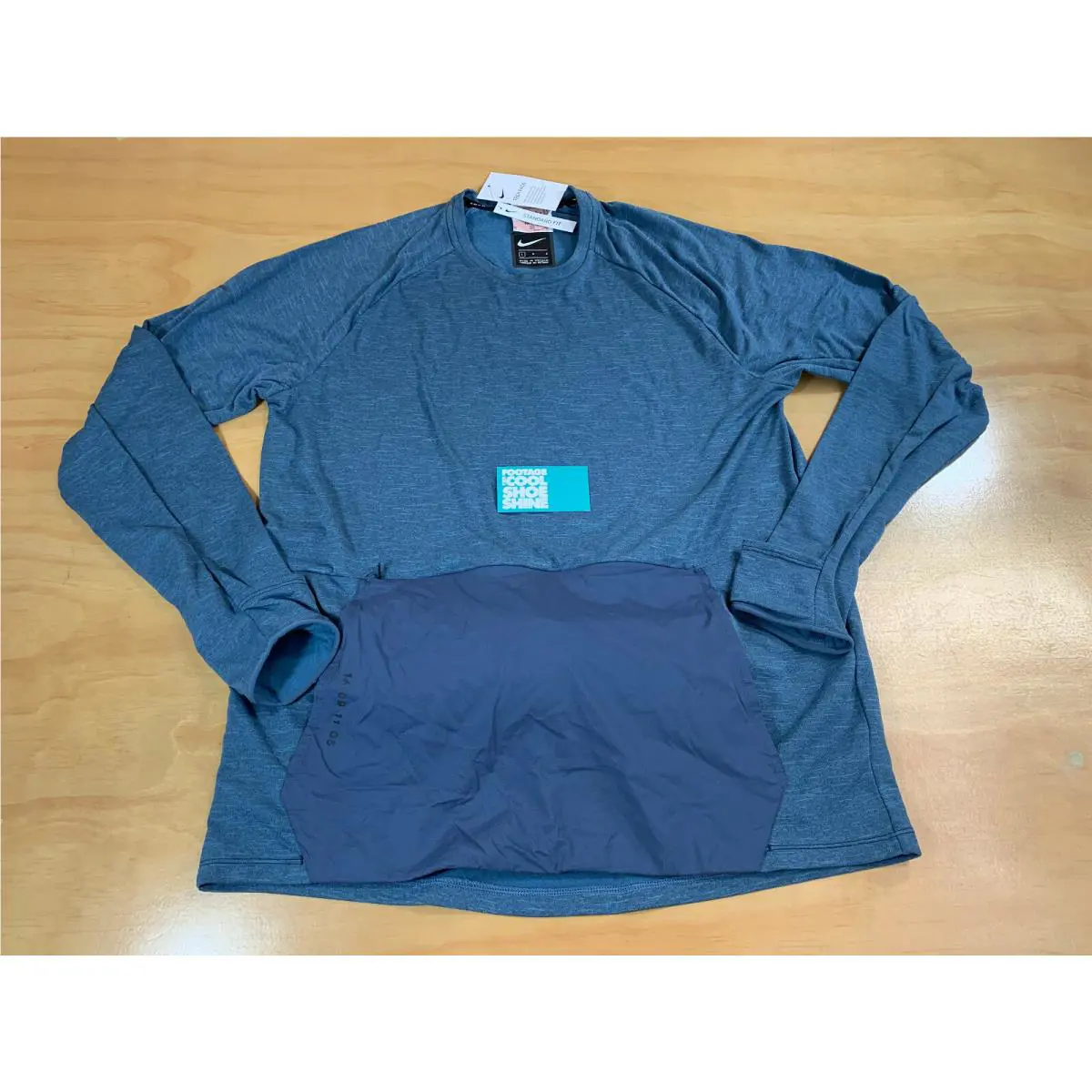 Nike clothing - Blue (UPC: 886915260902) 4