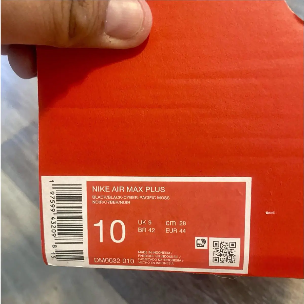 Nike shoes - Nike Air Max Plus - Air Max Plus - DM0032-010 - Black / Cyber / Pacific Moss (UPC: 197599432098) 10