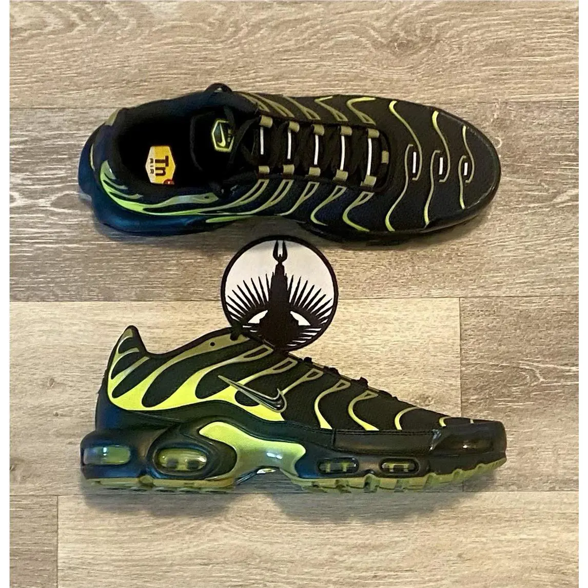 Nike shoes - Nike Air Max Plus - Air Max Plus - DM0032-010 - Black / Cyber / Pacific Moss (UPC: 197599432098) 5