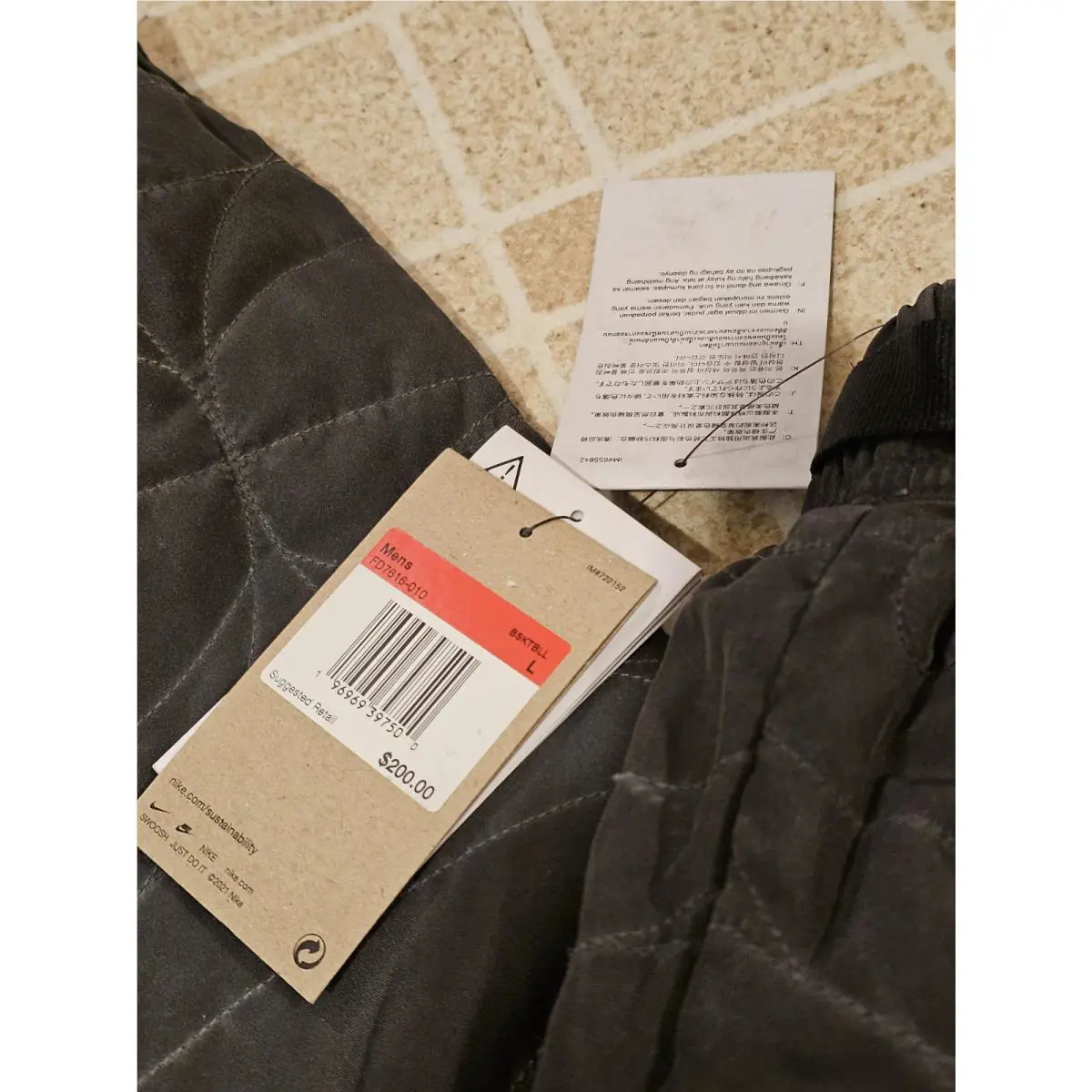 Nike clothing - FD7616010 - FD7616010 - Gray (UPC: 0196969397500) 0