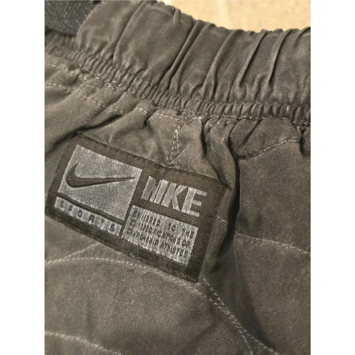 Nike clothing - FD7616010 - FD7616010 - Gray (UPC: 0196969397500) 2