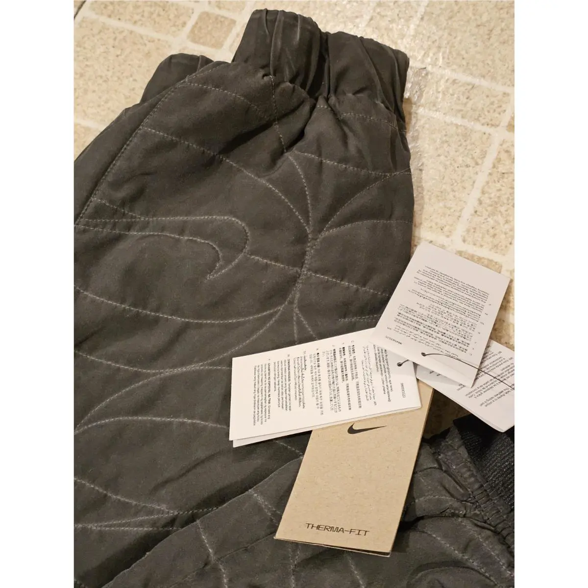 Nike clothing - FD7616010 - FD7616010 - Gray (UPC: 0196969397500) 6