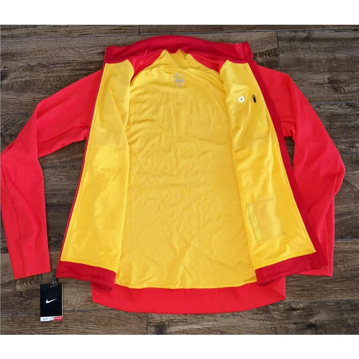 Nike clothing - Red 2