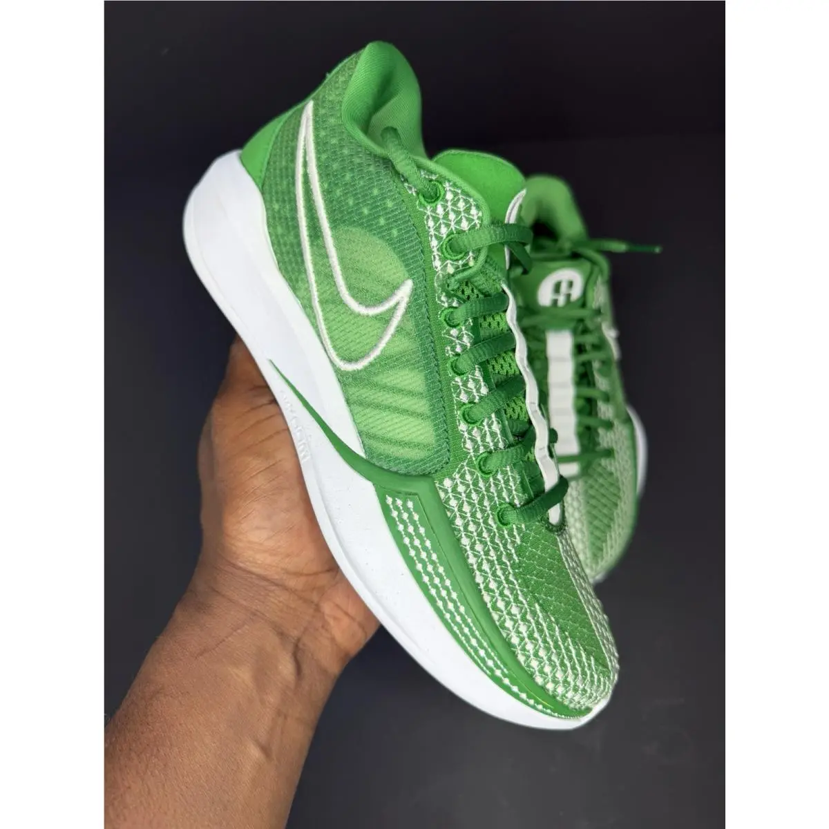 Sabrina Ionescu 1 TB Apple Green Basketball Shoes FQ3391-300 Women’s Size 7 by Nike
