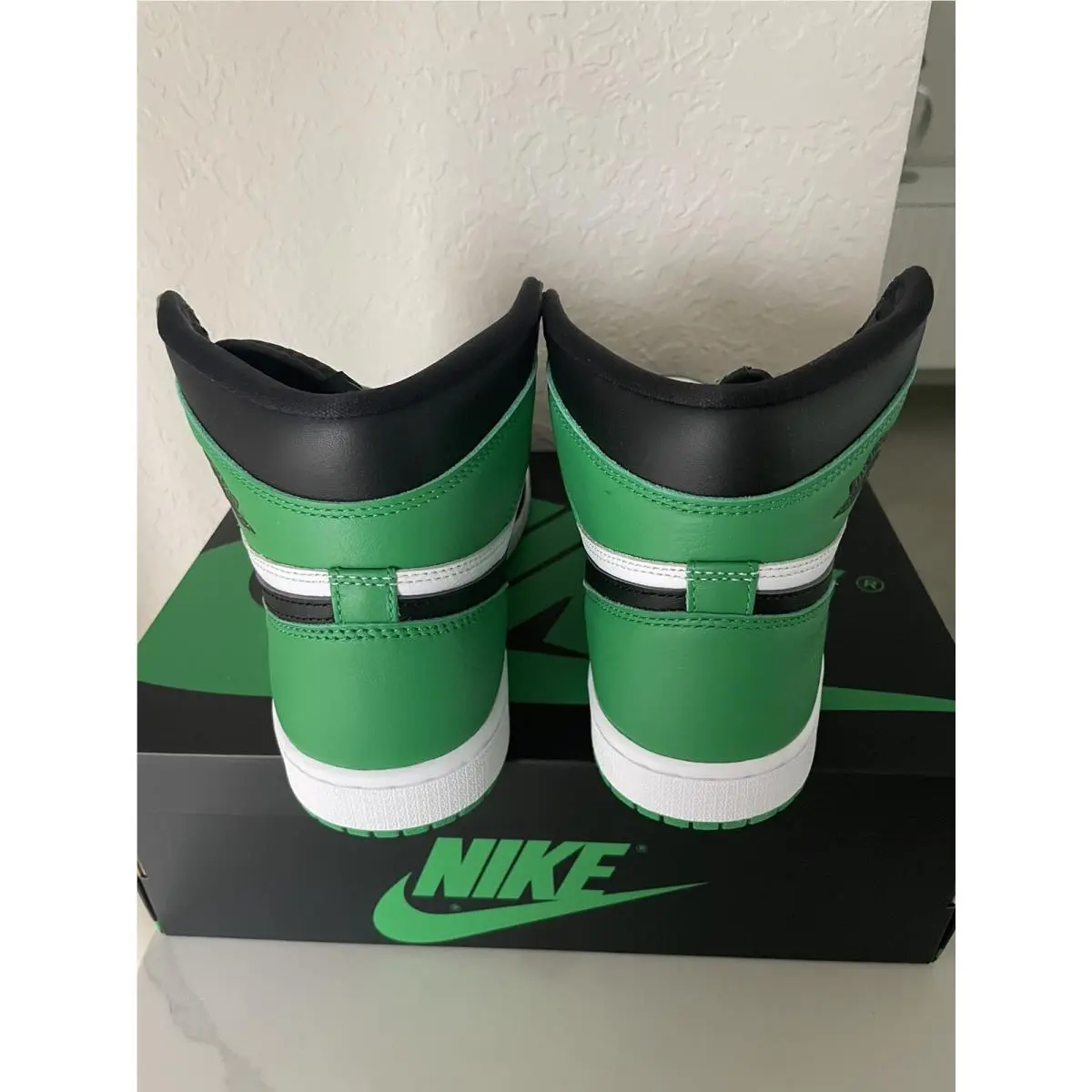 Nike shoes - Air Jordan 1 - Air - DZ5485-031 - Black/Lucky Green-white (UPC: 0196604406499) 5