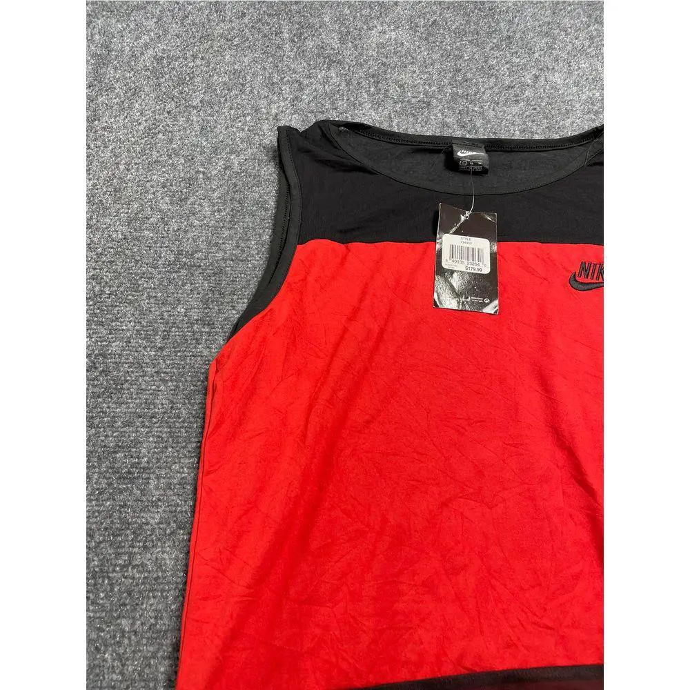 Nike clothing - Red 9